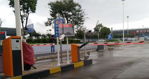Trial Operation of Parking Equipment at Xi'an Xianyang International Airport